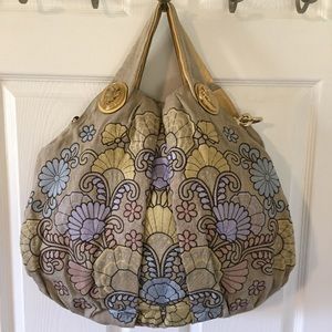 Authentic Gucci Embroidered Hysteria Bag